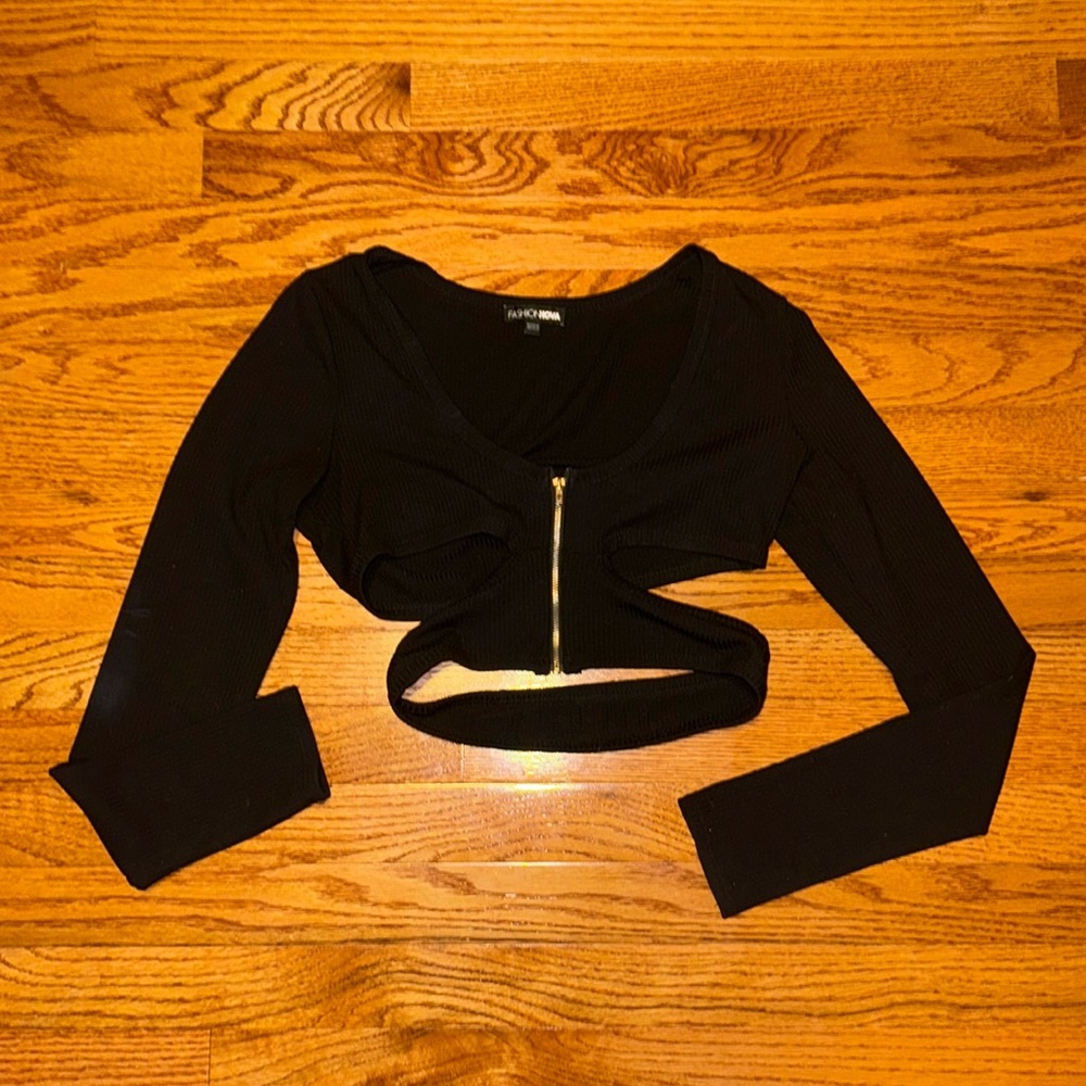 Black ribbed crop top